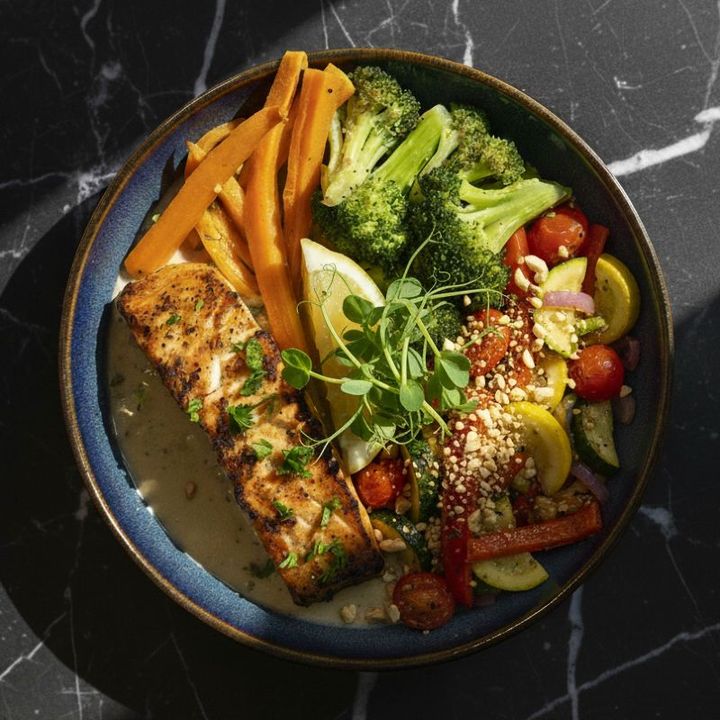 CREAMY COCONUT SALMON